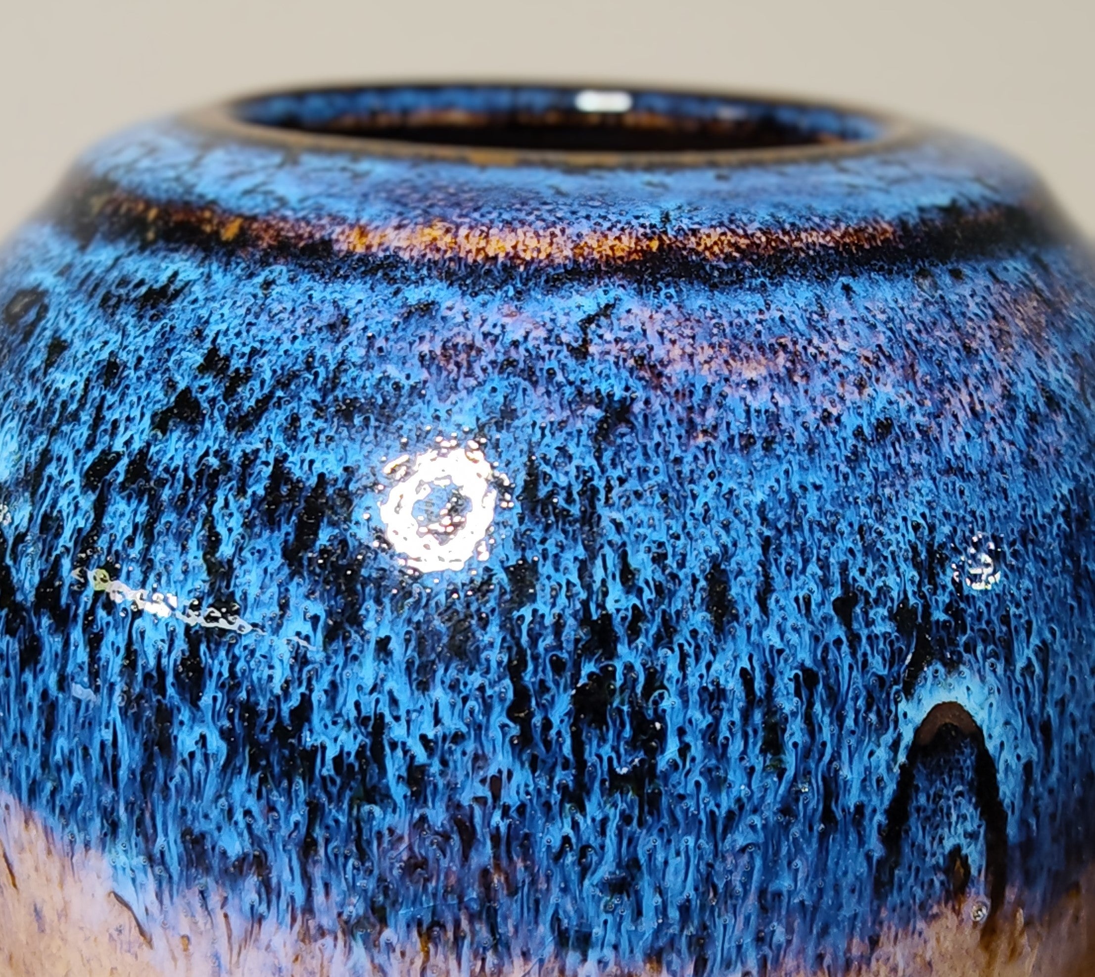 Vase bleu de fer