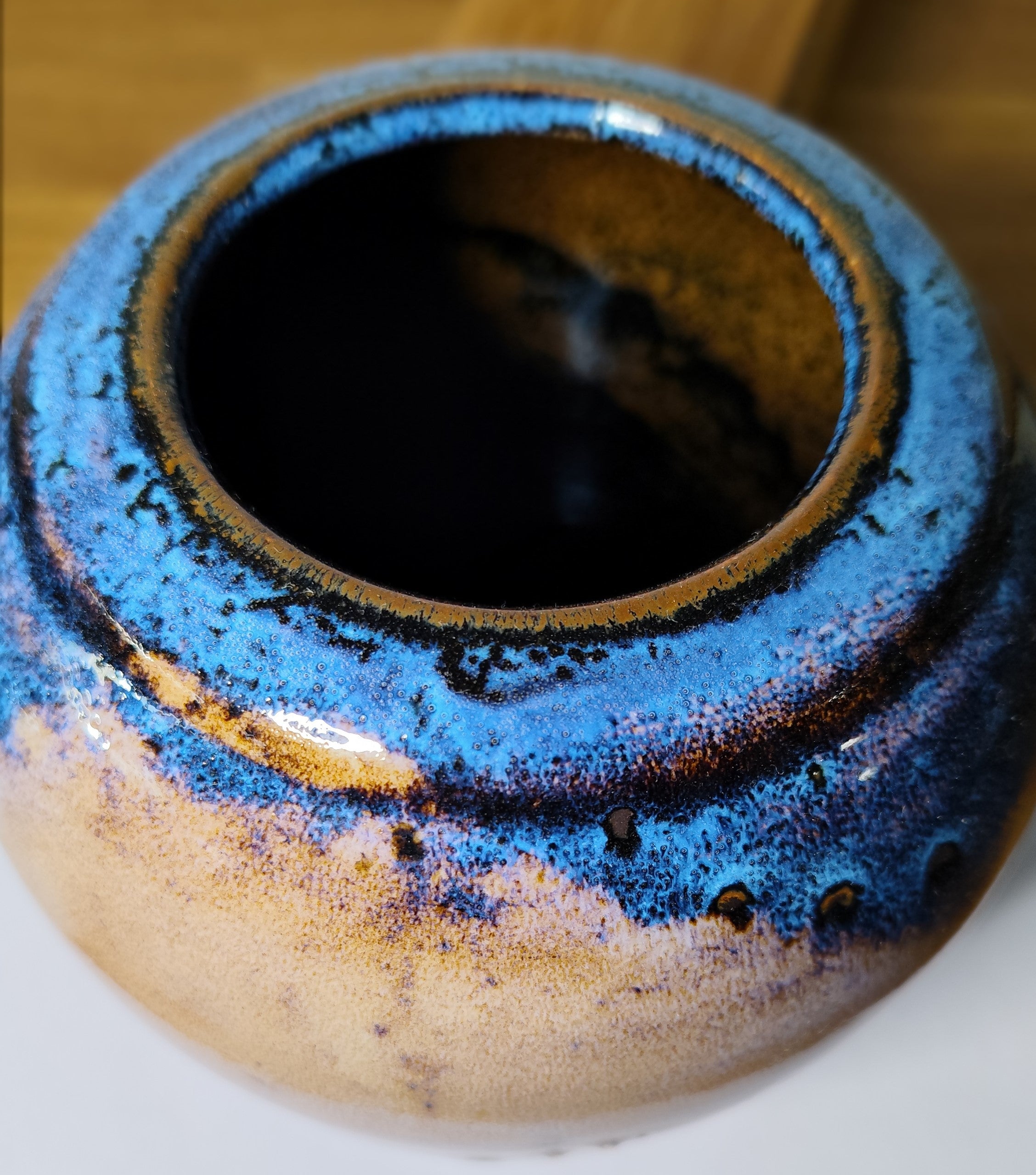 Vase bleu de fer