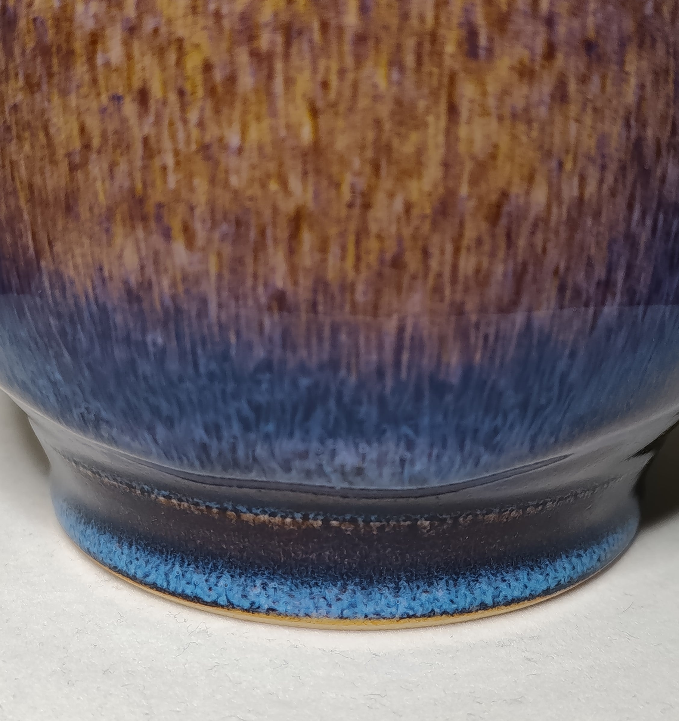 Vase émail bleu de fer