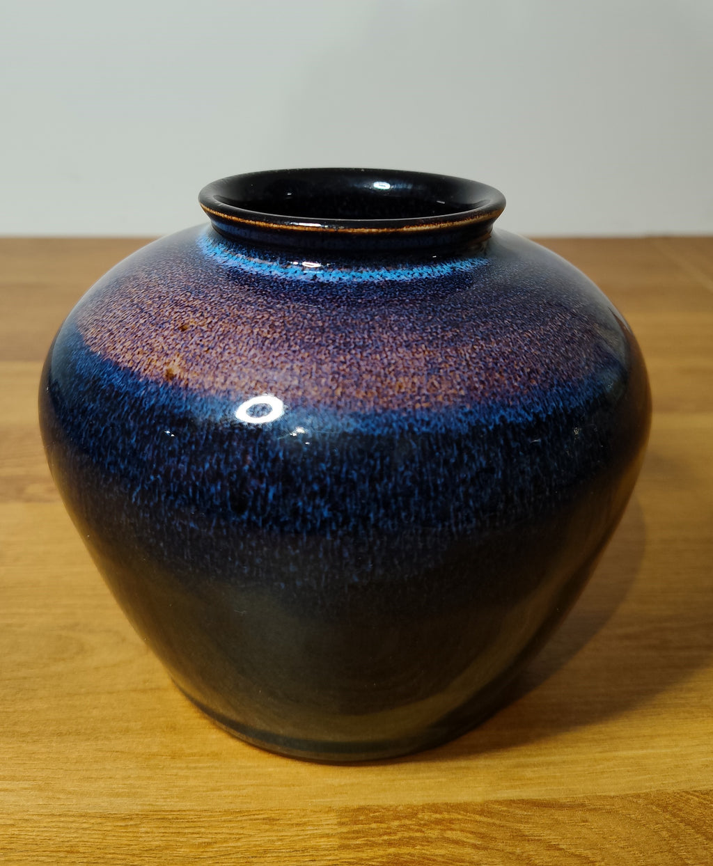 Vase émail bleu de fer
